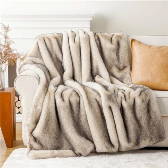 Luxury Fluffy Faux Fur Throw Blanket, Cozy Warm Fur Blanket - Picture 2 of 7